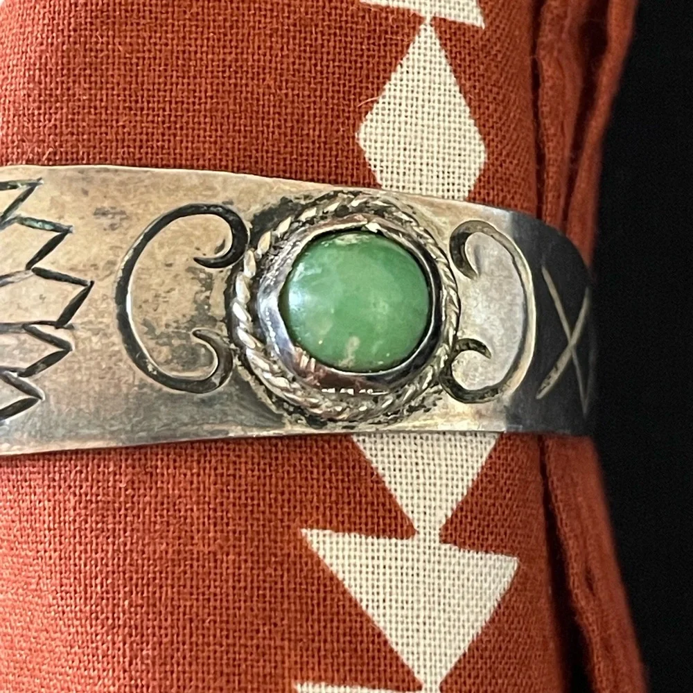 Vintage 1930s - 1940s sterling Mexico silver cuff bracelet! - Picture 6 of 9